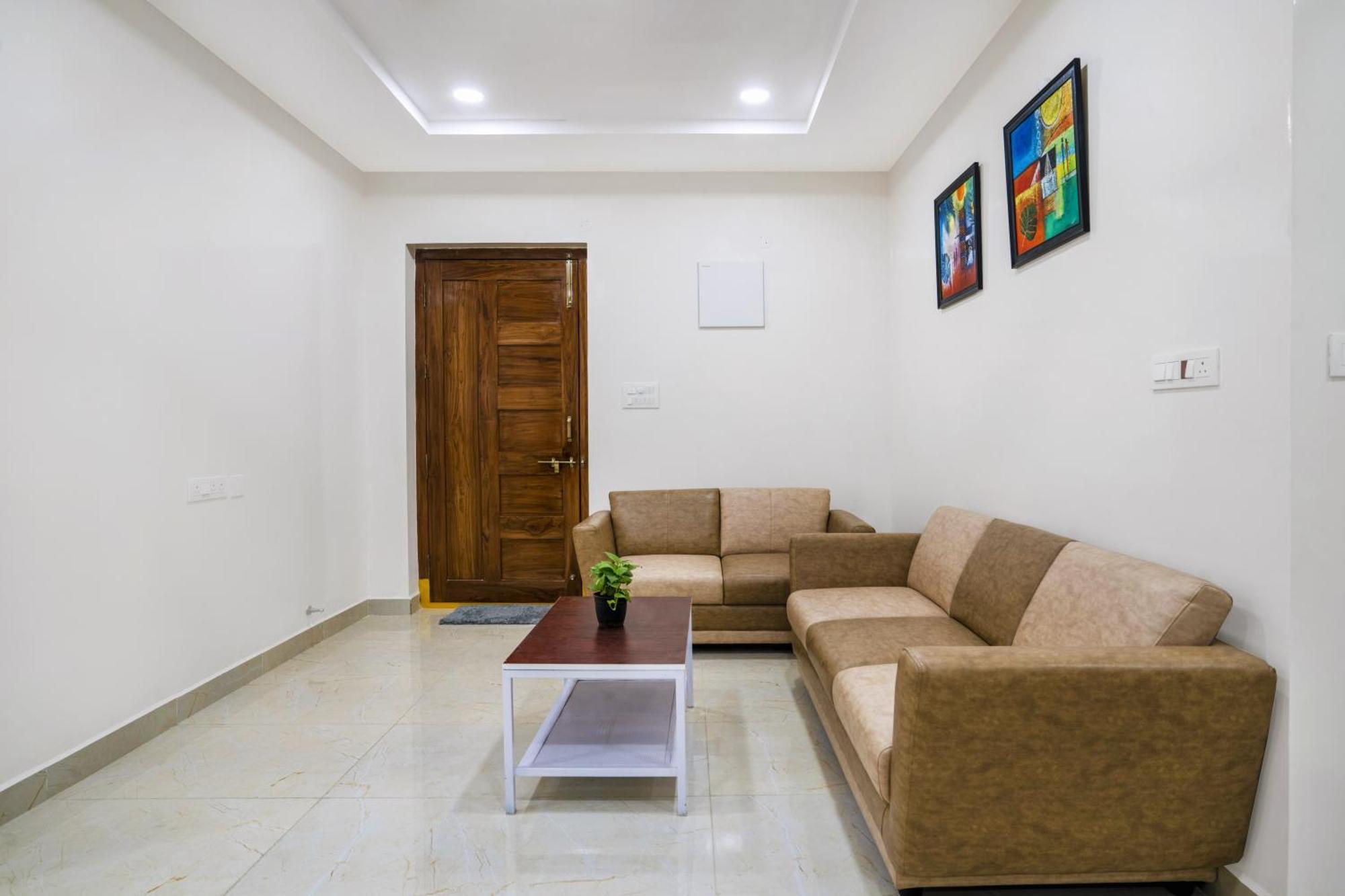 The Balcony Suites Hyderabad Eksteriør billede