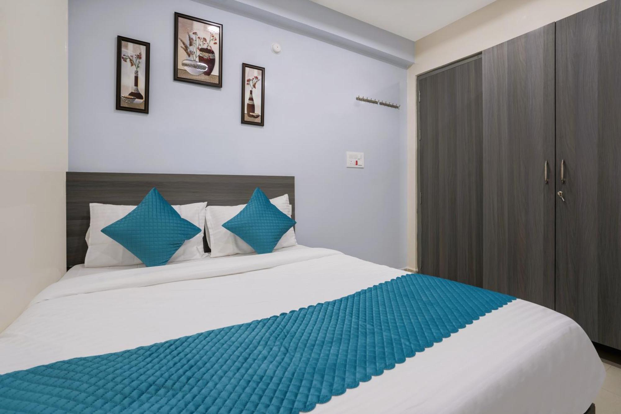 The Balcony Suites Hyderabad Eksteriør billede