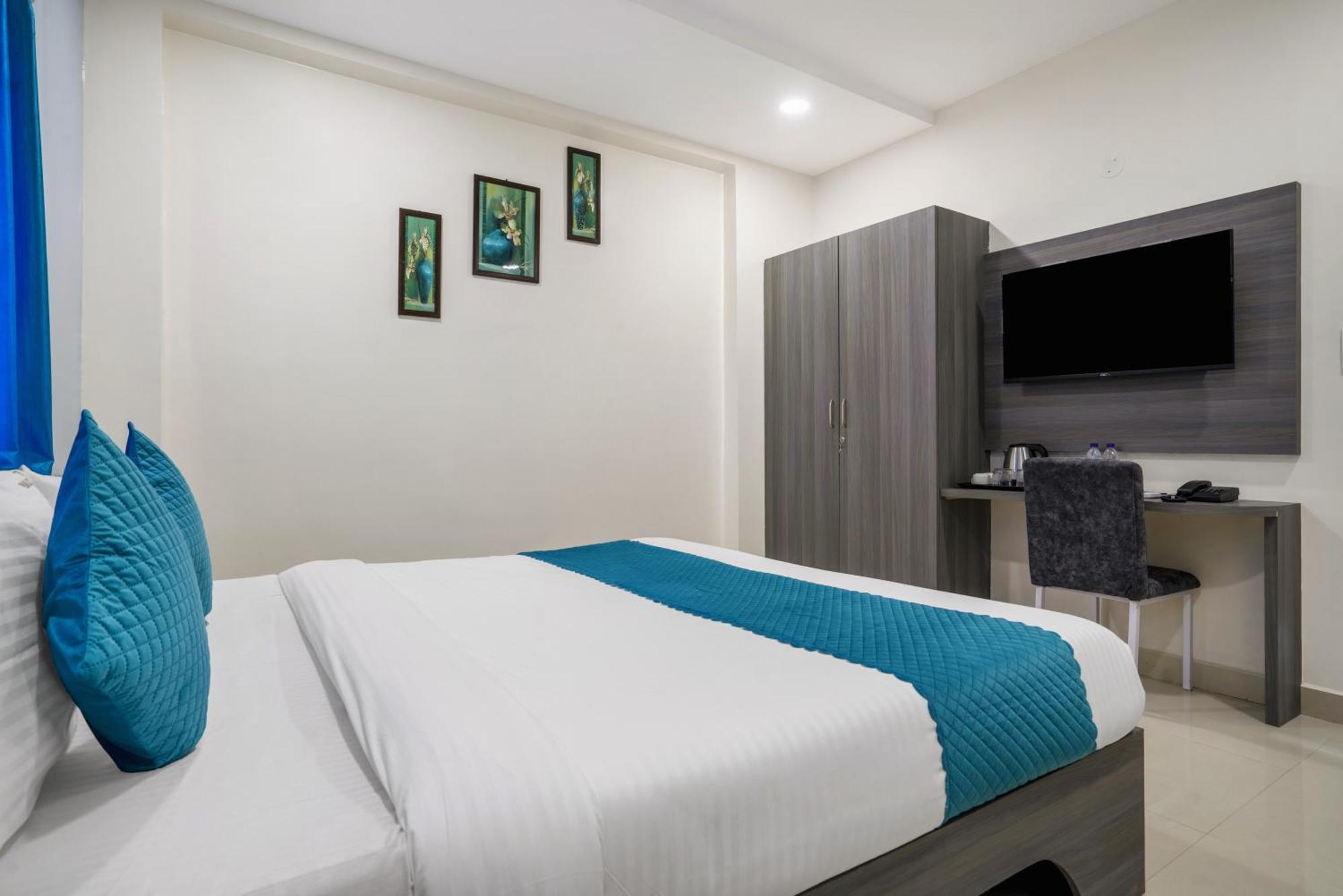 The Balcony Suites Hyderabad Eksteriør billede