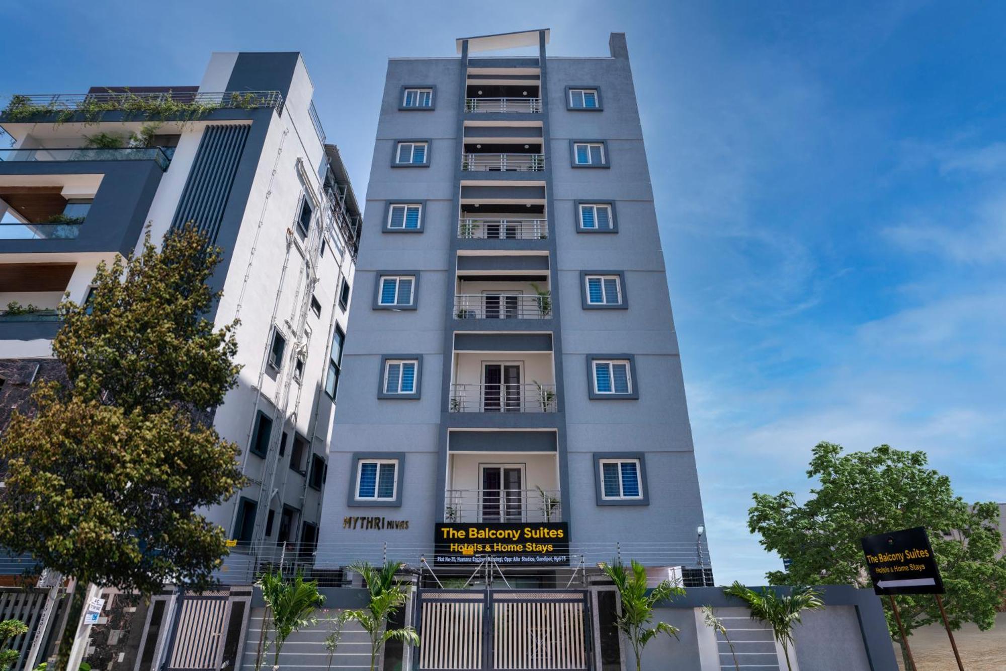 The Balcony Suites Hyderabad Eksteriør billede